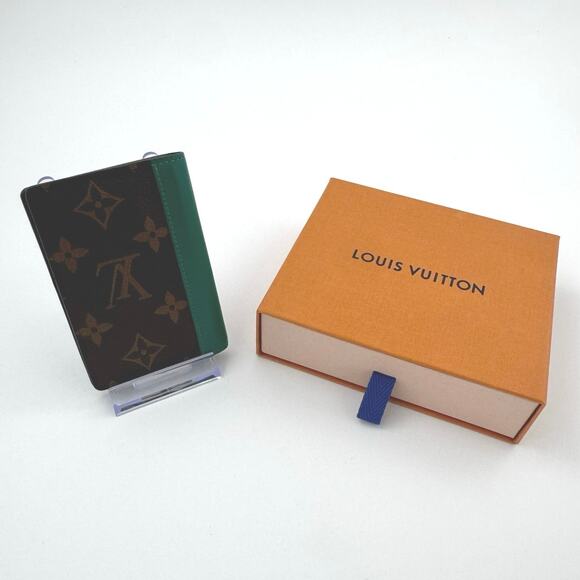 Louis Vuitton Handbags - LVCW111: Louis Vuitton Pocket Organizer in Monogram Macassar